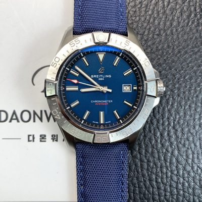 [브라이틀링] 남성용 어벤져 44mm 나일론줄 오토매틱 2836-2 타입 블루 다이얼 bre6060