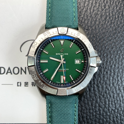 [브라이틀링] 남성용 어벤져 44mm 나일론줄 오토매틱 2836-2 타입 그린 다이얼 bre6062