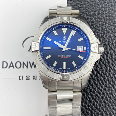 [브라이틀링] 남성용 어벤져 44mm 메탈줄 오토매틱 2836-2 타입 블랙 다이얼 bre6067