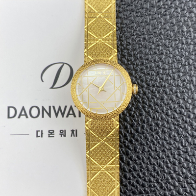 
[디올] 여성용 라디드 사틴 25mm 18K 옐루골드 쿼츠 무브먼트 화이트 자게 다이얼 dio1002