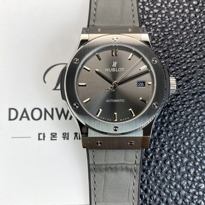 [휴블렛] 남성용 클래식 퓨전 542.NX.7071.LR 42mm 오토매틱 2892타입 그레이 다이얼 hub2143