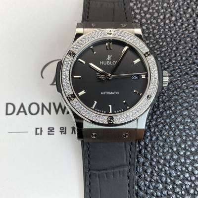 [휴블렛] 남성용 클래식 퓨전 542.NX.1171.LR.1104 42mm 오토매틱 2892타입 블랙 다이얼 hub2149