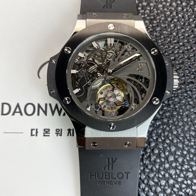 [휴블렛] 남성용 빅뱅 투어빌론 탑재 무브먼트 스켈레톤 다이얼 hub2153