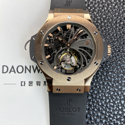 [휴블렛] 남성용 빅뱅 18K 로즈골드 투어빌론 탑재 무브먼트 스켈레톤 다이얼 hub2155