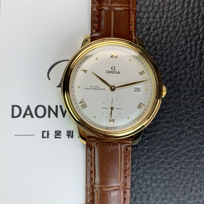 [오메가] 남성용 드빌 스몰 434.53.41.20.02.001 세컨즈 마스터 크로노미터 18K 옐우골드 41mm 오토매틱 Cal.8802 타입 실버 다이얼 omg0216