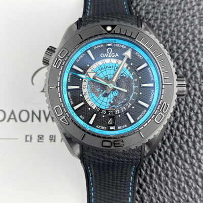 [오메가] 남성용 씨마스터 GMT 세라믹 215.92.46.22.01.006 플래닛 오션 600m 코액시얼 월드타이머 45.5mm 마스터 크로노미터 오토매틱 Cal.8938 타입 블랙 다이얼 omg0232