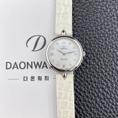 [오메가] 여성용 드빌 424.13.27.60.55.001 프레스티지 듀드롭 27.4mm 쿼츠 무브먼트 화이트 자개 다이얼 omg0239