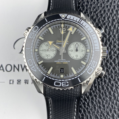 [오메가] 남성용 씨마스터 신제품 215.32.46.51.01.004 플래닛 오션 600m 코액시얼 마스터 크로노미터 45.5mm 크로노그래프 오토매틱 Cal.9900 타입 그레이 다이얼 omg0254