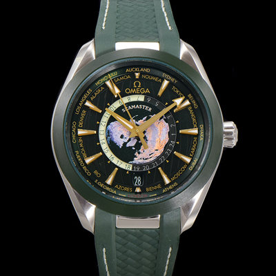 [오메가] 남성용 씨마스터 1:1수제공정형 220.30.43.22.10.001 아쿠아테라 150M GMT 월드타이머 43미리 오토매틱 Cal. 8938 타입 메탈줄 그린 다이얼 omg20247