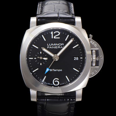 [파네라이] 남성용 루미노르 콰란타 바이템포 PAM01365 40mm 오토매틱 Cal.P.900 타입 가죽줄 블랙 다이얼 pan5200