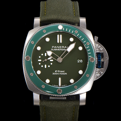 [파네라이] 남성용 서브머시블 베르데 스메랄도 PAM01287 오토매틱 Cal P. 900 타입 44mm 그린 다이얼 pan5212