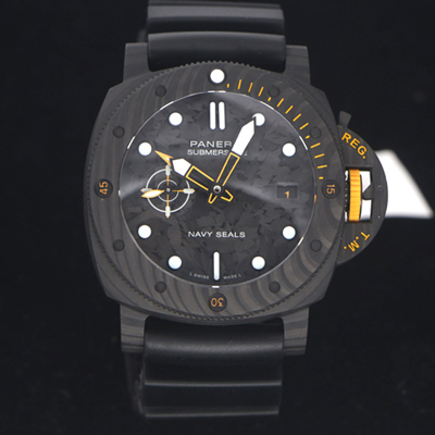 [파네라이] 남성용 서브멀시브 GMT 카보텍 네이비 실 PAM01324 오토매틱 Cal.P9000타입 44mm 블랙 다이얼 pan5231