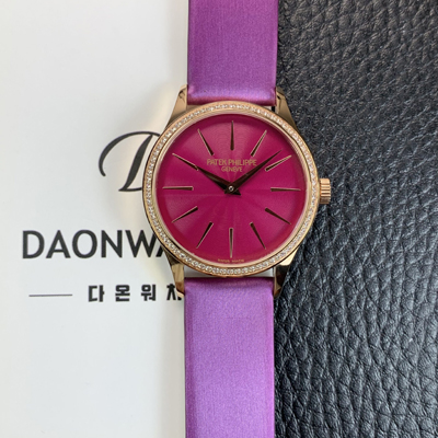 [파텍필립] 여성용 칼라트라바 4997/200R 나토천/가죽줄 18K 로즈골드 33mm 오토매틱 Cal.324 타입 핑크 다이얼 pat2252