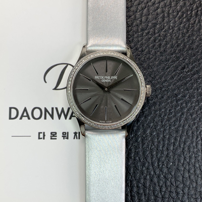 [파텍필립] 여성용 칼라트라바 4897G-001 나토천/가죽줄 33mm 오토매틱 Cal.324 타입 그레이 다이얼 pat2254