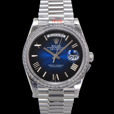 [로렉스] 남성용 New 데이데이트 플래티넘 m228396tbr-0042 무게187g 40mm 오토매틱 Cal.2836-2 타입 블루 옴브레 다이얼 rol5394