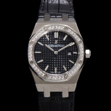 [오데마피게] 여성용 로얄오크 67651ST.ZZ.D002CR.01 악어가죽줄 33mm 쿼츠 무브먼트 블랙 와플 다이얼 aud6516