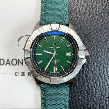 [브라이틀링] 남성용 어벤져 44mm 나일론줄 오토매틱 2836-2 타입 그린 다이얼 bre6062