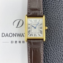 [까르띠에] 남성용 2025신상! 탱크 루이스 18K 옐우골드 38.1mm 악어가죽 오토매틱 무브먼트 화이트 다이얼 car69386