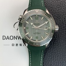 [오메가] 남성용 씨마스터 신제품 215.32.44.21.06.001 플래닛 오션 600m 코-액시얼 마스터 크로노미터 43.5mm 오토매틱 Cal.8900 타입 우레탄줄 그레이 다이얼 omg0188