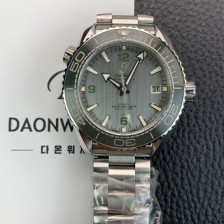 [오메가] 남성용 씨마스터 신제품 215.30.44.21.06.001 플래닛 오션 600m 코-액시얼 마스터 크로노미터 43.5mm 오토매틱 Cal.8900 타입 메탈줄 그레이 다이얼 omg0193