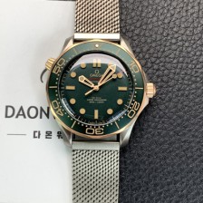 [오메가]남성용 씨마스터 다이버 210.90.42.20.10.001 300M 마스터 코액시얼 42mm 티타늄 브론즈 골드 오토메틱 Cal.8806 타입 그린 다이얼 omg0219