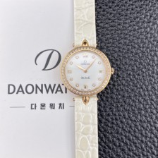 [오메가] 여성용 드빌 424.58.27.60.55.002 프레스티지 듀드롭 27.4mm 18K 로즈골드 다이아몬드 쿼츠 무브먼트 화이트 자개 다이얼 omg0236