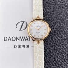 [오메가] 여성용 드빌 424.53.27.60.55.002 프레스티지 듀드롭 27.4mm 18K 로즈골드 쿼츠 무브먼트 화이트 자개 다이얼 omg0237