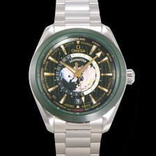 [오메가] 남성용 씨마스터 1:1수제공정형 220.30.43.22.10.001 아쿠아테라 150M GMT 월드타이머 43미리 오토매틱 Cal. 8938 타입 메탈줄 그린 다이얼 omg20246