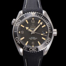 [오메가] 남성용 씨마스터 신제품 215.32.44.21.01.002 플래닛 오션 600m 코-액시얼 마스터 크로노미터 43.5mm 오토매틱 Cal.8900 타입 우레탄줄 딤그레이 다이얼 omg20252