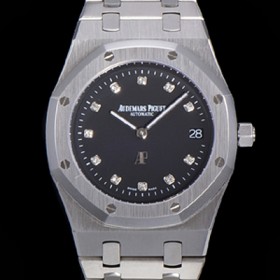 오데마피게 로얄오크 점보 엑트라-씬 오토매틱 Cal.2121 타입 39mm 남성용 메탈줄 블랙다이얼 aud41320 실사 이미지
