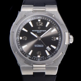 바쉐런 콘스탄틴 남성용 오버시즈 오토매틱 9015타입 42mm 러버/우레탄줄 블랙다이얼 vac32946 실사 이미지